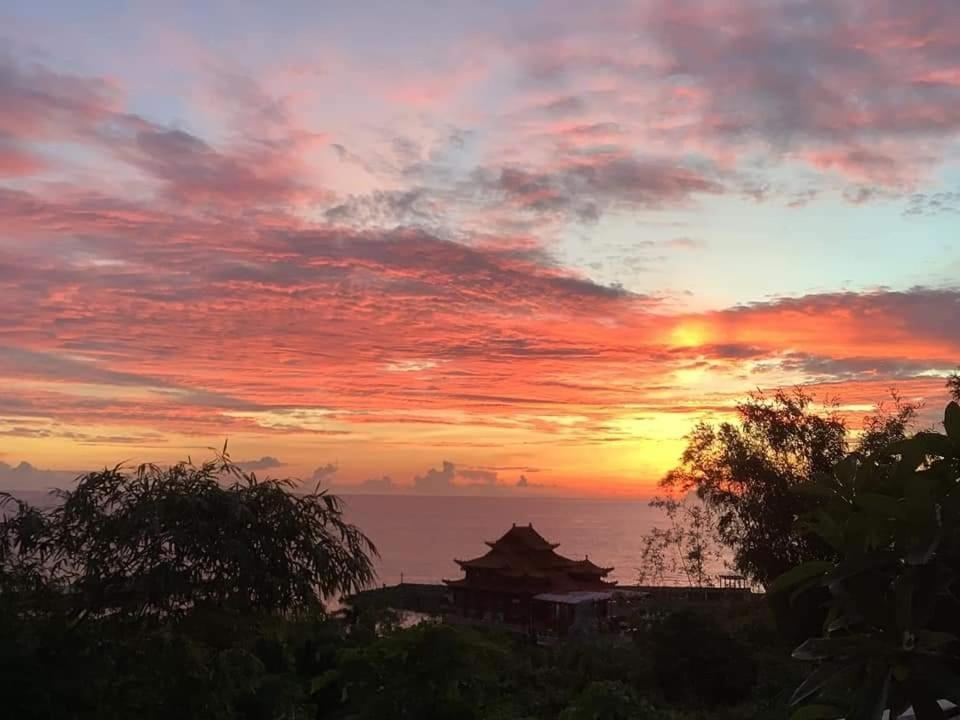 舞浪海景旅店 Hotel Xiaoliuqiu Luaran gambar