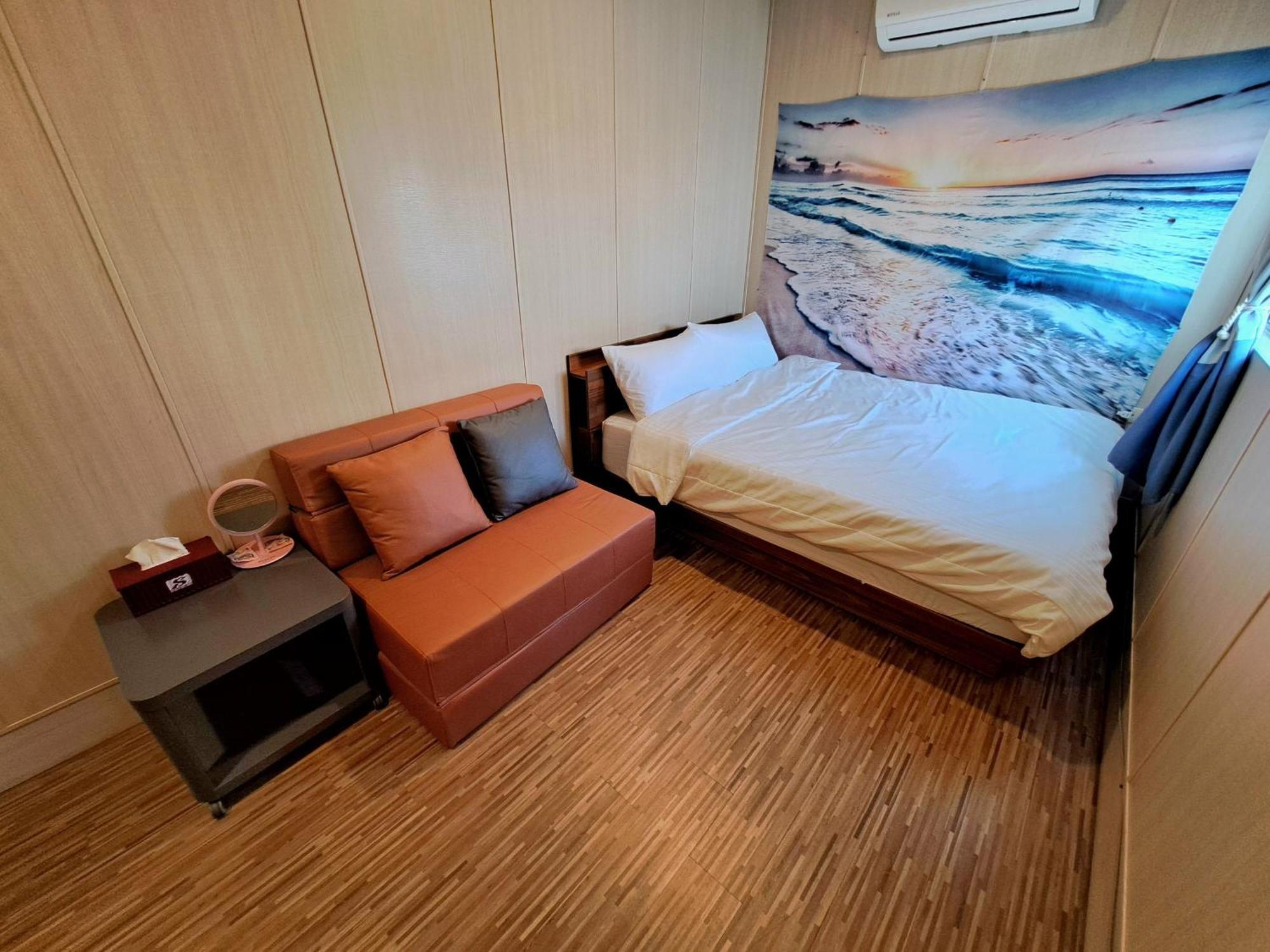 舞浪海景旅店 Hotel Xiaoliuqiu Luaran gambar