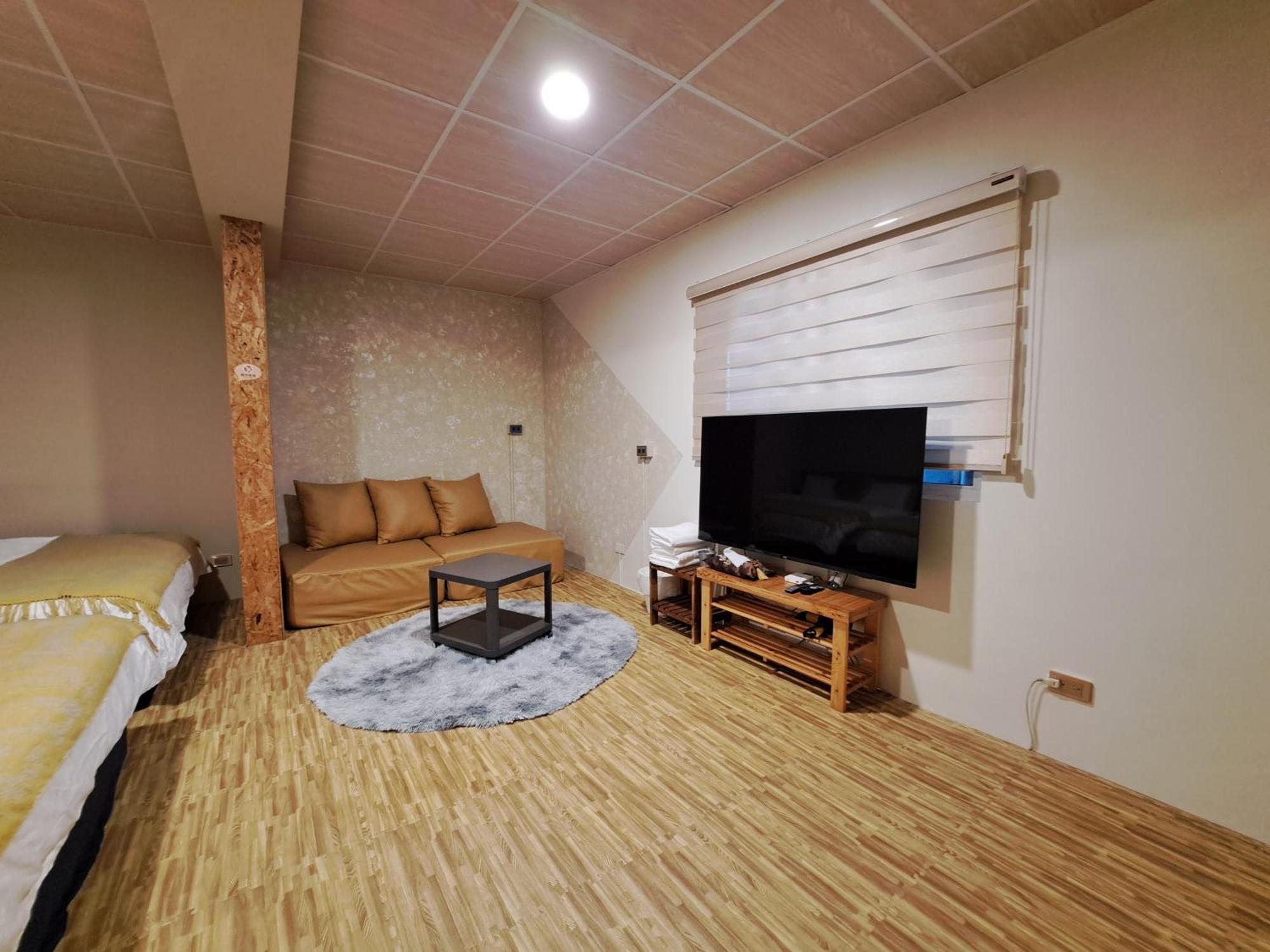 舞浪海景旅店 Hotel Xiaoliuqiu Luaran gambar
