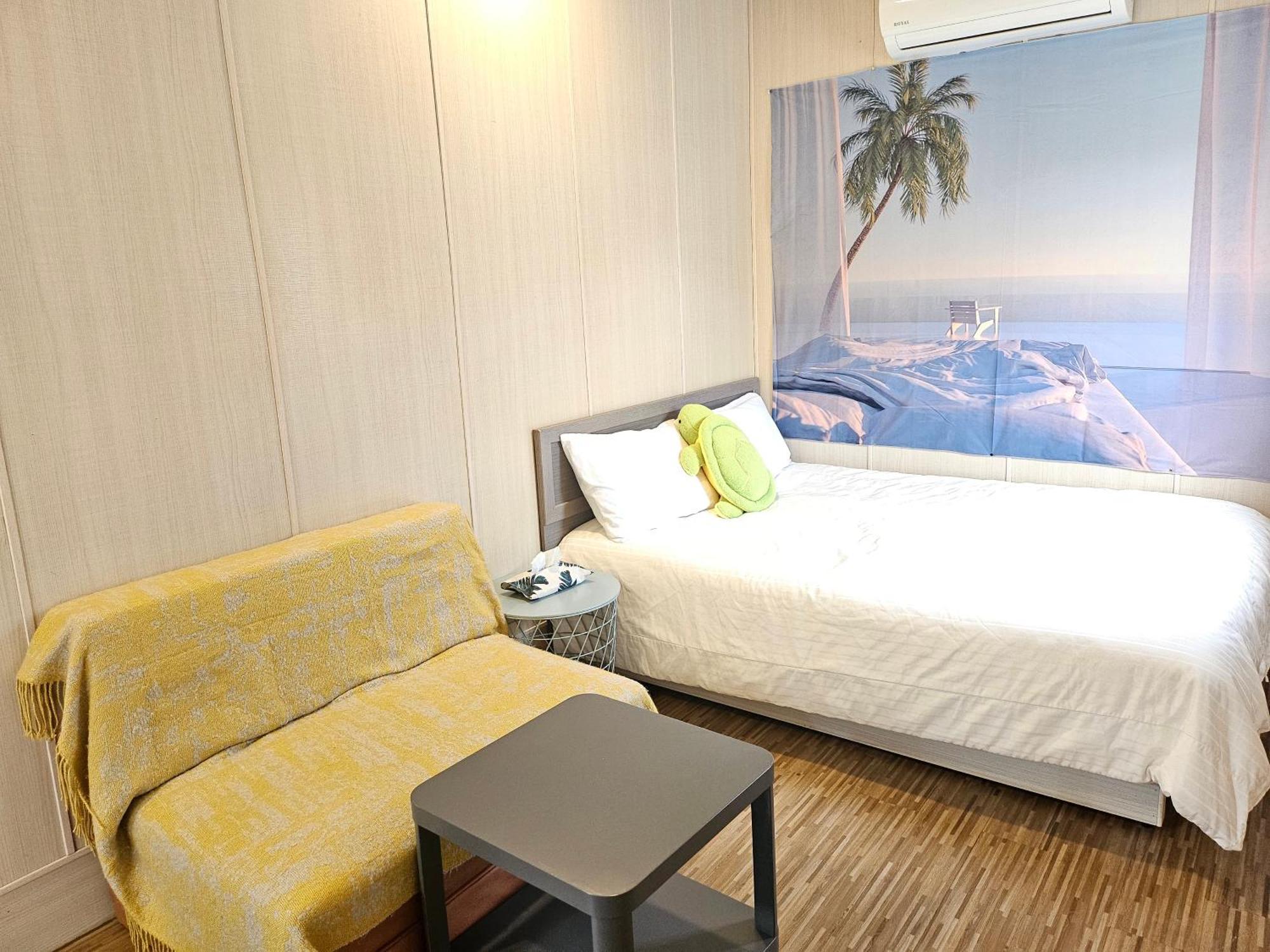 舞浪海景旅店 Hotel Xiaoliuqiu Luaran gambar
