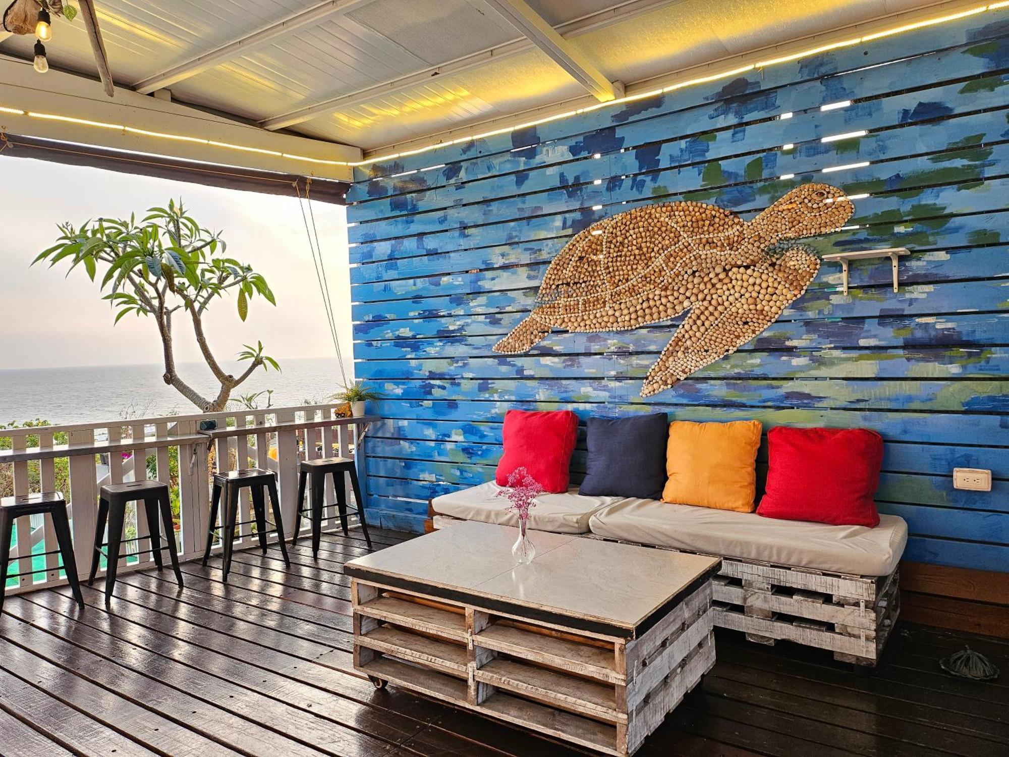 舞浪海景旅店 Hotel Xiaoliuqiu Luaran gambar
